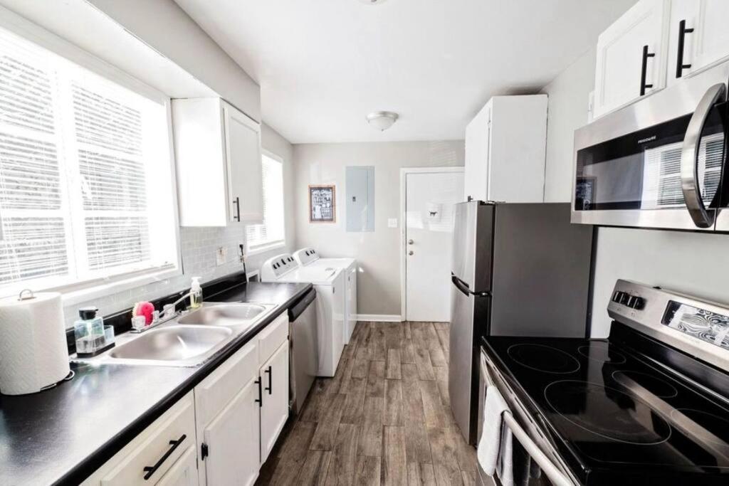 E, Memphis Home 5 Min From I240W Εξωτερικό φωτογραφία